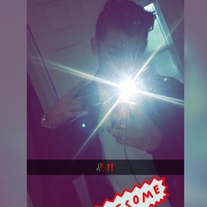 Meet your Posher, Dereck